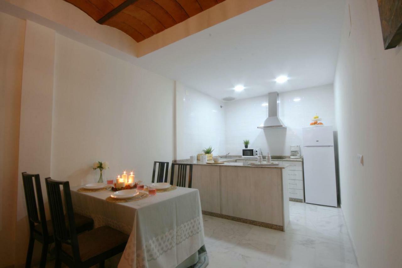 Апартаменти Apartamento Vacacional Carmona Екстер'єр фото